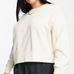 NWT Nike Plus Trend Fleece Cropped Crew Neck Sweatshirt